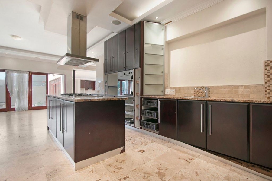 5 Bedroom Property for Sale in Rondebosch Western Cape